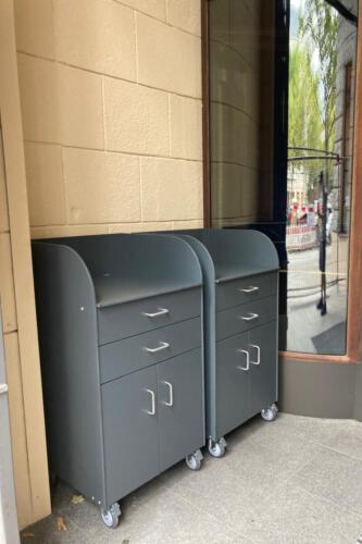 CA95 HPL Servicestation mit 2 Schubladen