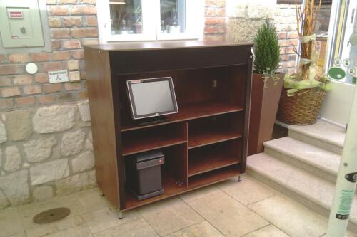 CD31 Servicestation mit Rollladen