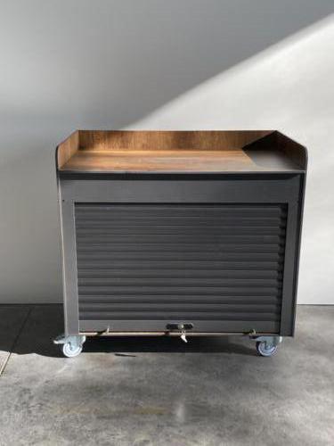 CD10 Servicestation mit Rollladen