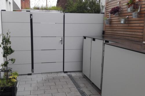 JA05-Sichtschutz mit Türe