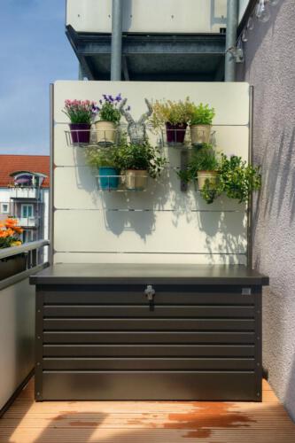 JA20 - Sichtschutzwand zum benachbarten Balkon