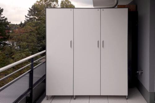 LA50 Terrassenschrank 3-türig nach Maß