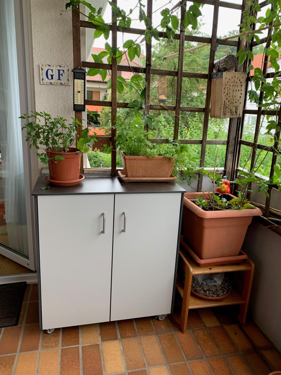 Maßgefertigte Outdoor Sideboards für Terrasse, Balkon & Garten